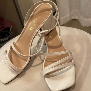 White strap sandal block heels